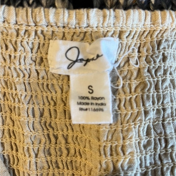 NWT Japna Cream Linen Twisted Crop Top Size Small - Picture 3 of 4